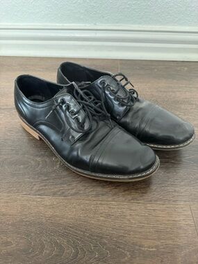 Men's Classic Black Leather Derby Shoes - Timeless Dress Style